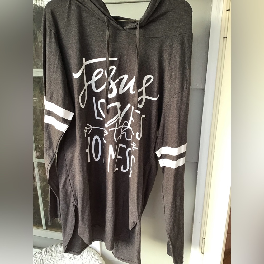 Womens Top On fire Gray Jesus Loves This Hot Mess hooded long sleeve top 1X EUC.